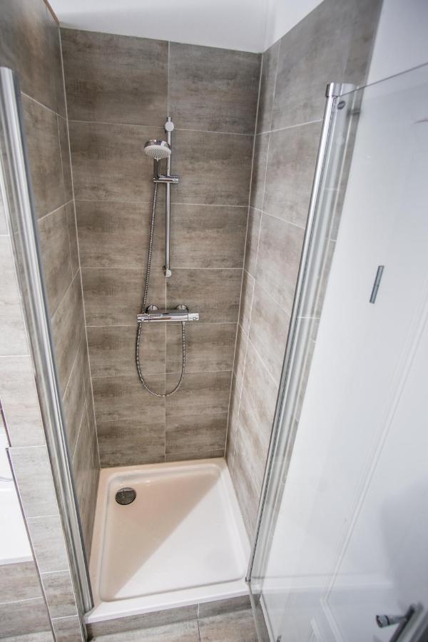 Exklusive Ferienwohnung Im Zentrum Von プラウエン エクステリア 写真